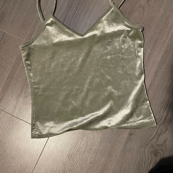 Tank top duo - Picture 3 of 3